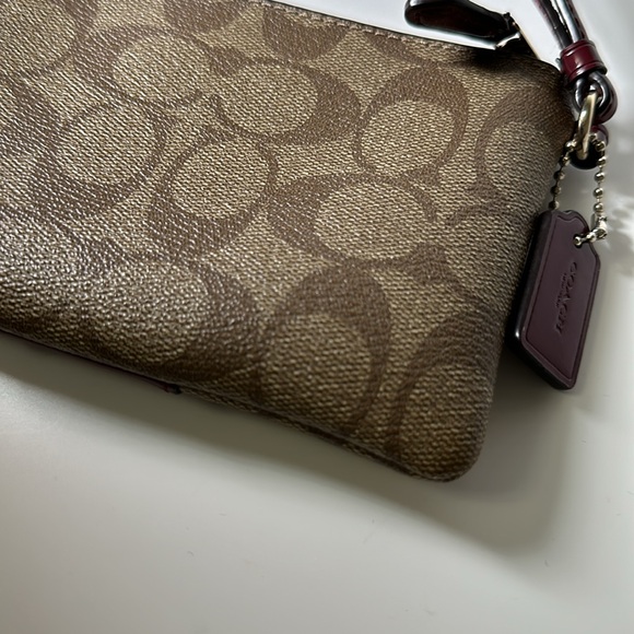 Burgundy Tan Coach Leather Wristlet Wallet with Zip - Picture 7 of 12